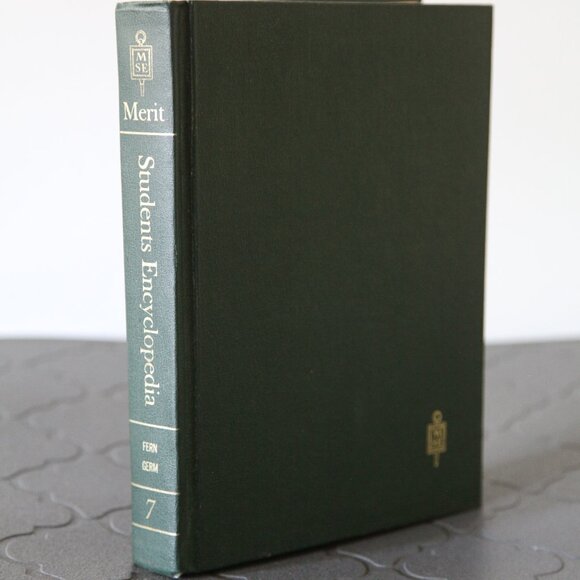 Merit Student Encyclopaedia Vol 7 - Picture 3 of 6